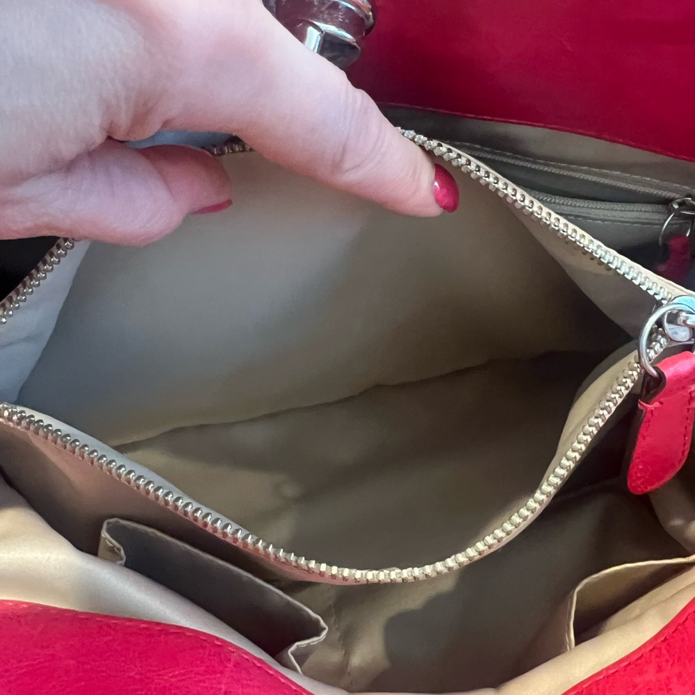 Coach Pleated Leather Shoulder Bag 13914 - Picture 11 of 16